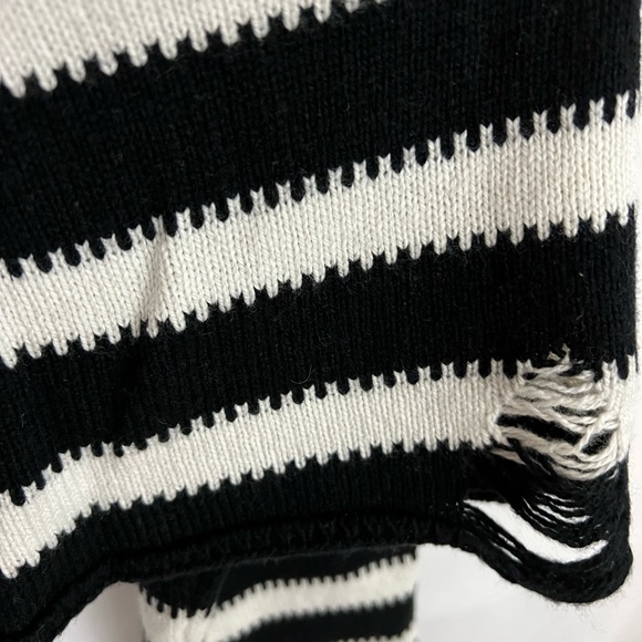 Wildfox Leanne Sweater, Optic Stripe, Night Vanilla, Black/White Striped, L - Picture 8 of 11